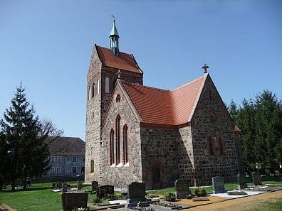 Kirche in ARENZHAIN